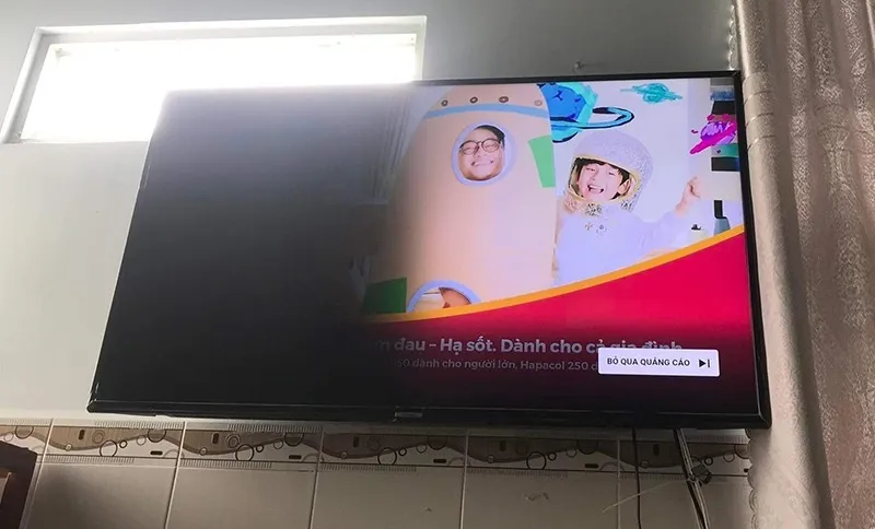 tivi bị đen góc màn hình