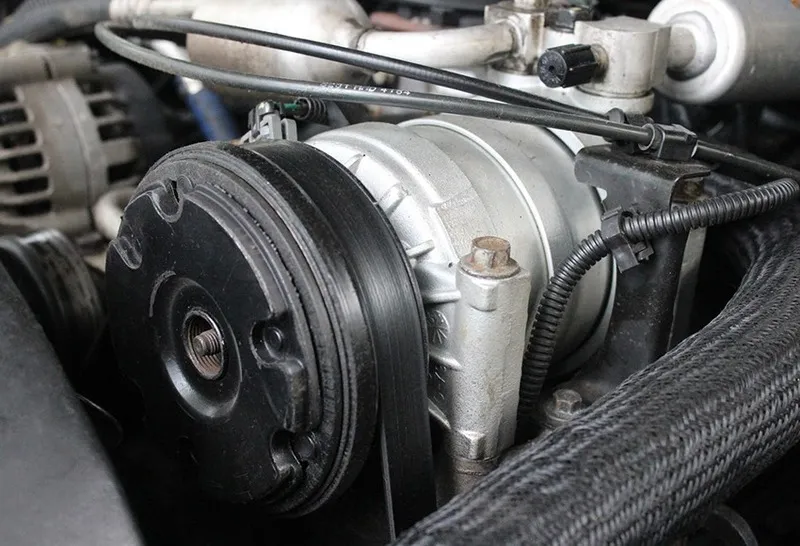 lốc điều hòa không chạy